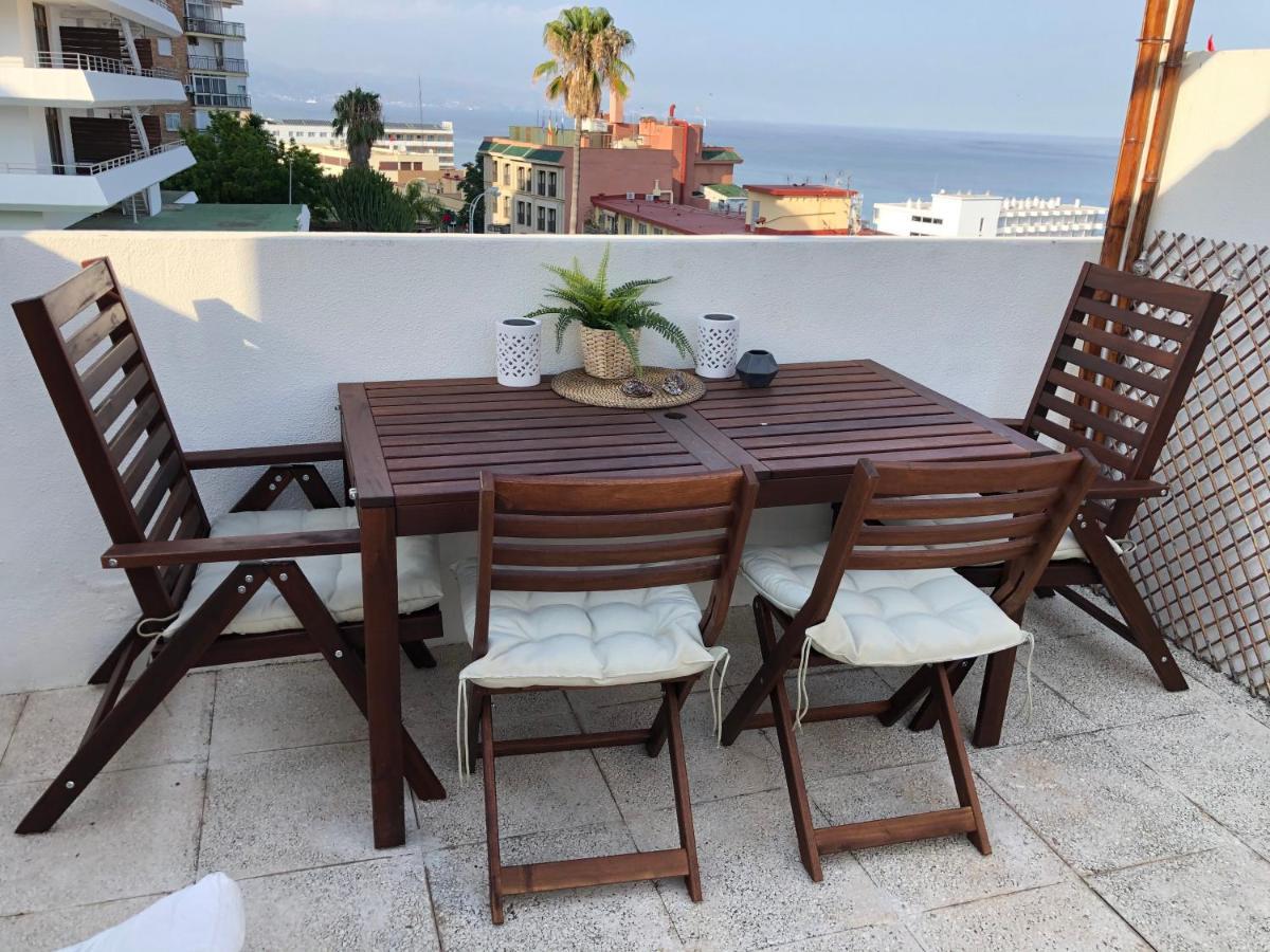 El Cortijuelo. Magnificent Triplex Terraced House With Rooftop Of 18M2, Overlooking The Sea. Parking Torremolinos Extérieur photo