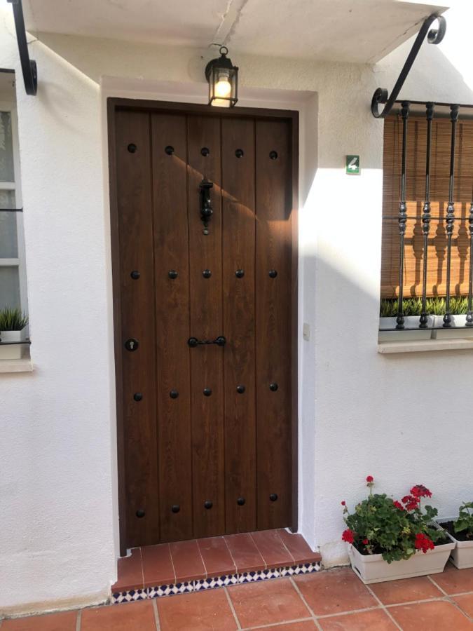 El Cortijuelo. Magnificent Triplex Terraced House With Rooftop Of 18M2, Overlooking The Sea. Parking Torremolinos Extérieur photo