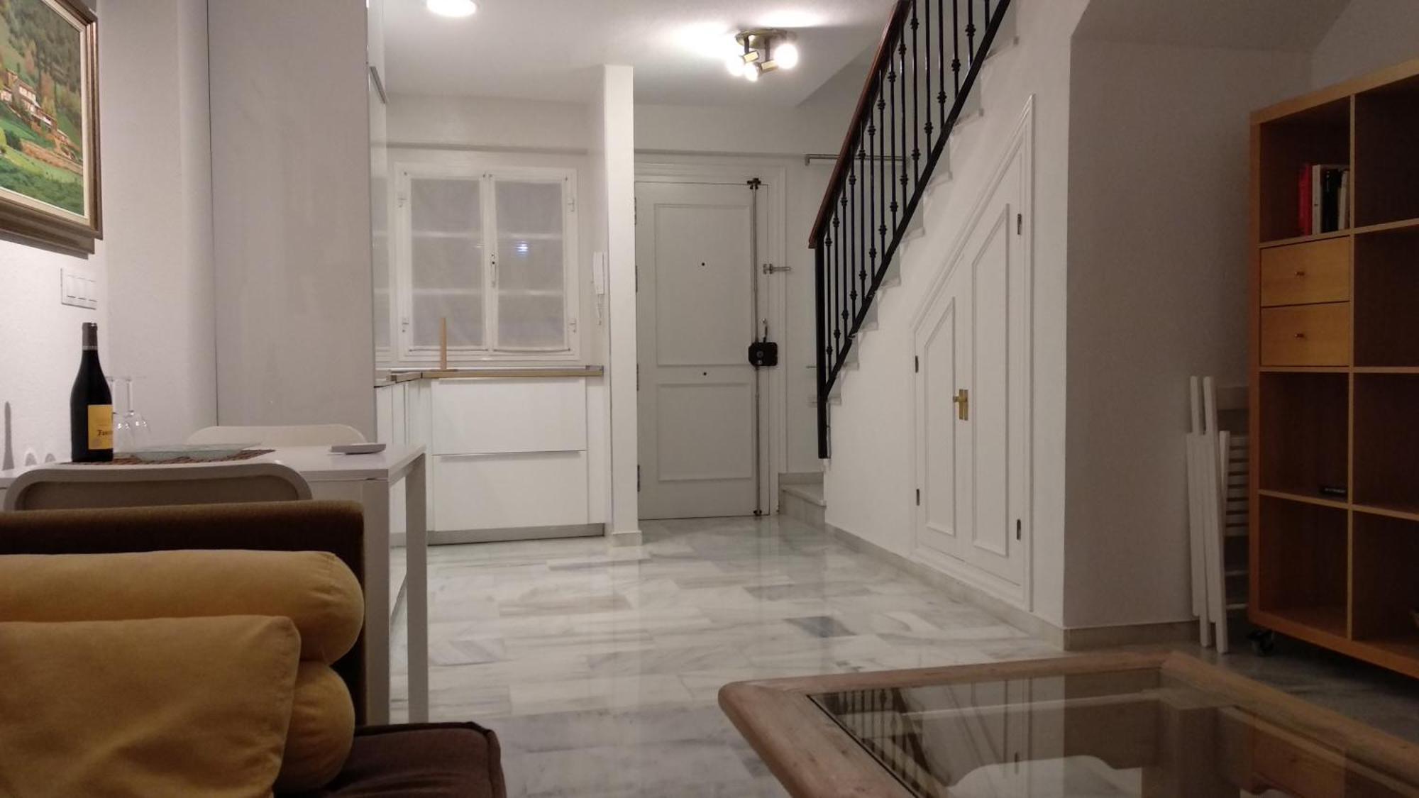 El Cortijuelo. Magnificent Triplex Terraced House With Rooftop Of 18M2, Overlooking The Sea. Parking Torremolinos Extérieur photo