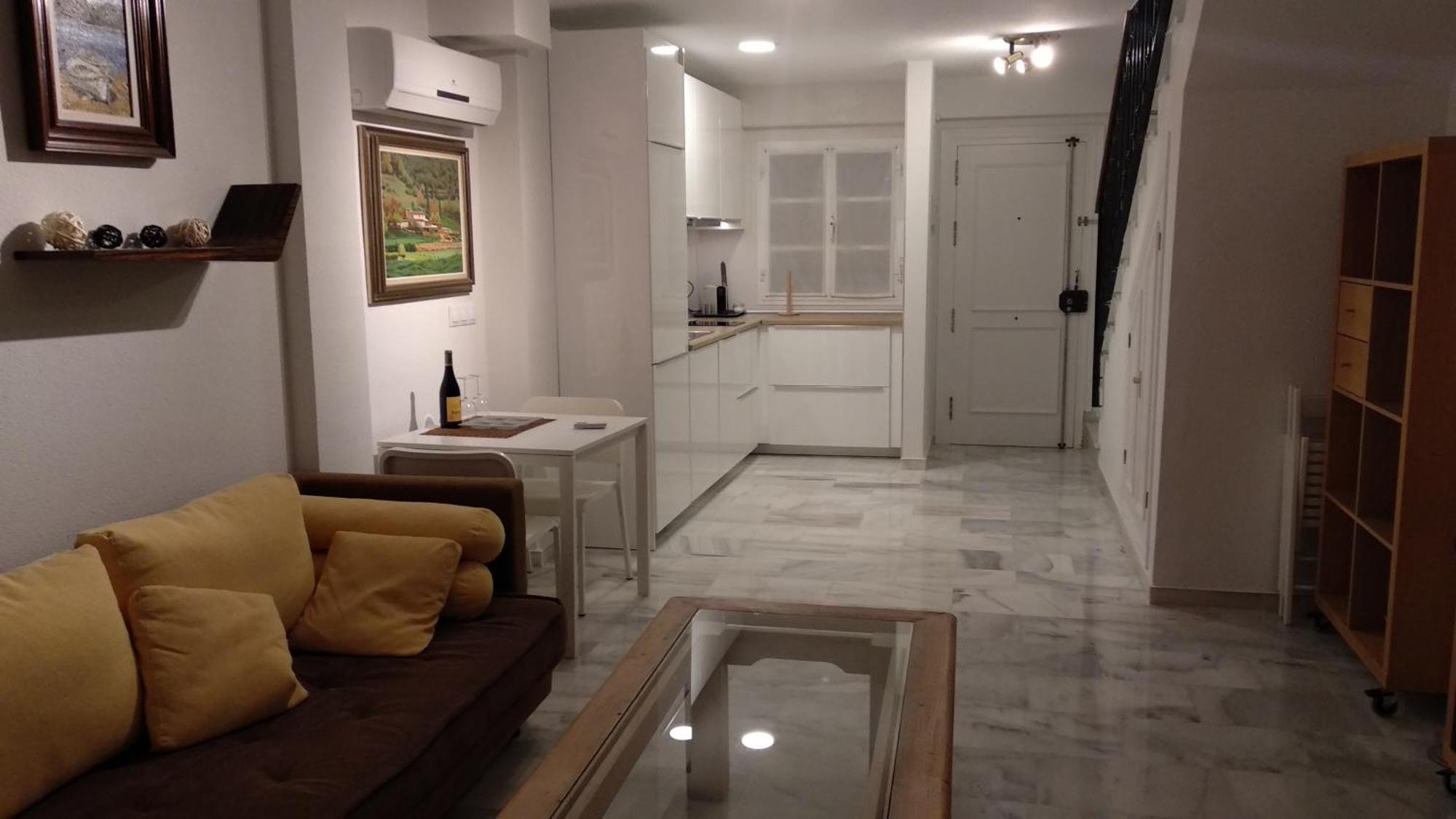 El Cortijuelo. Magnificent Triplex Terraced House With Rooftop Of 18M2, Overlooking The Sea. Parking Torremolinos Extérieur photo