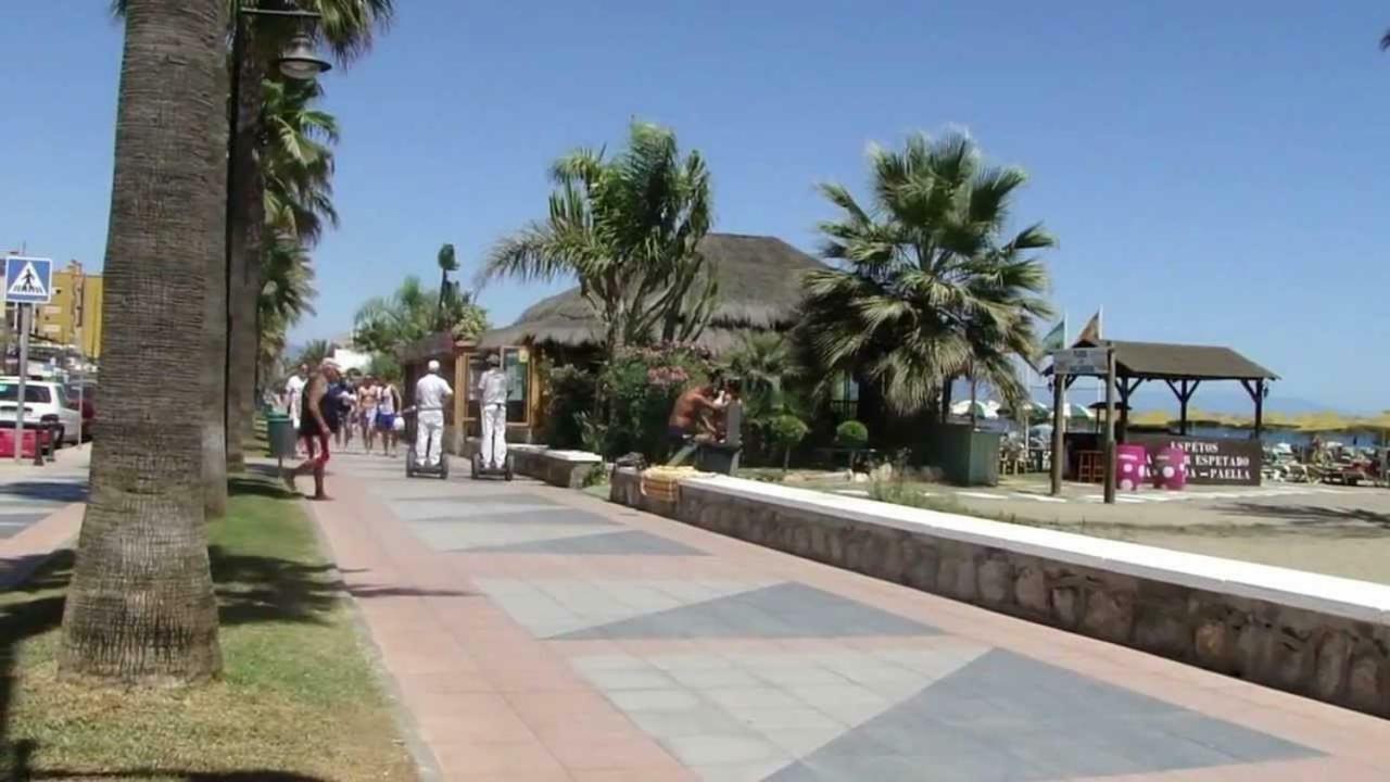 El Cortijuelo. Magnificent Triplex Terraced House With Rooftop Of 18M2, Overlooking The Sea. Parking Torremolinos Extérieur photo