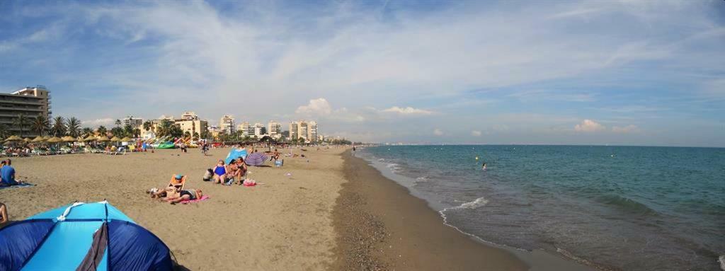 El Cortijuelo. Magnificent Triplex Terraced House With Rooftop Of 18M2, Overlooking The Sea. Parking Torremolinos Extérieur photo